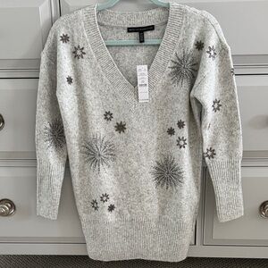 WHBM V Neck Embellished Tunic Sweater Sz XSP